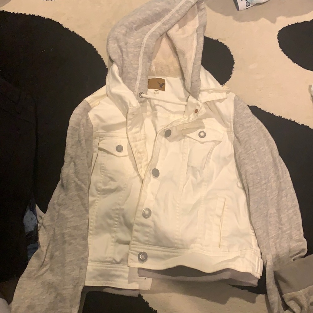 White Jean Jacket/Sweatshirt Mix with Hood. Size Large